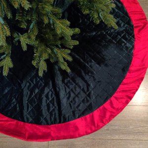 72" Round Green & Red Vintage Velvet Quilted Diamond Pattern Tree Skirt